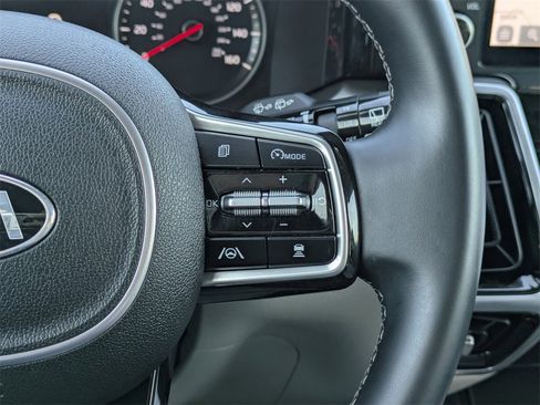 Used 2021 Kia Sorento SX image 28