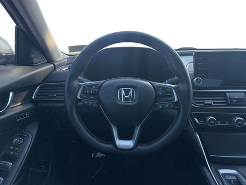 Used 2021 Honda Accord Touring image 14