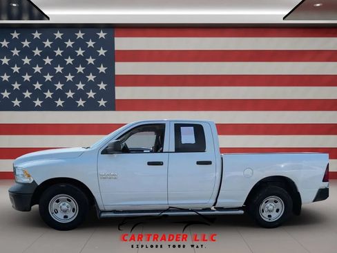 Used 2018 RAM 1500 Tradesman RWD image 3