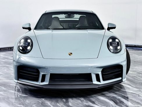 Used 2025 Porsche 911 Carrera RWD image 7