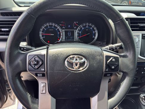 Used 2018 Toyota 4Runner Limited AWD/4WD image 15