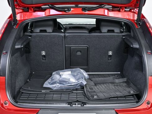 Certified 2023 Volvo C40 P8 Recharge Ultimate image 32