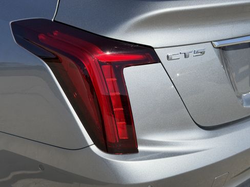 Certified 2025 Cadillac CT5 Premium Luxury image 9