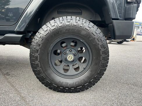 Used 2016 Jeep Wrangler Unlimited Sport image 29