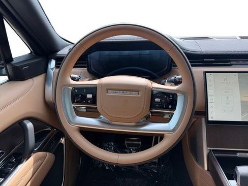 New 2026 Land Rover Range Rover Long Wheelbase SE AWD/4WD image 13