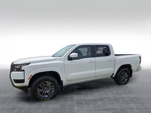 New 2026 Nissan Frontier SV w/ SV Convenience Package AWD/4WD image 2