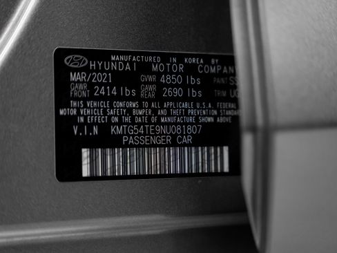 Used 2022 Genesis G70 3.3T RWD image 64
