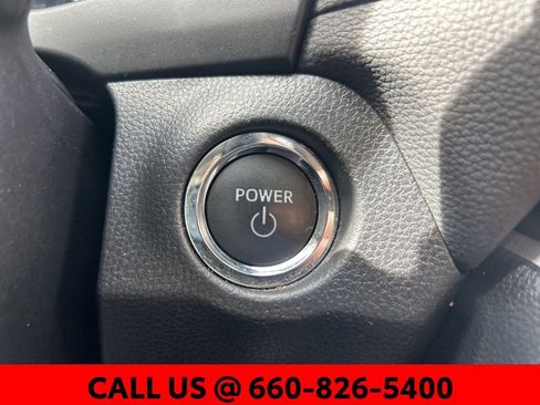 Used 2025 Toyota RAV4 XLE image 28