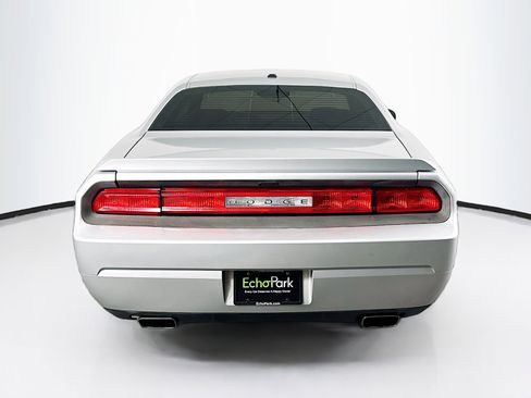 Used 2012 Dodge Challenger R/T image 7