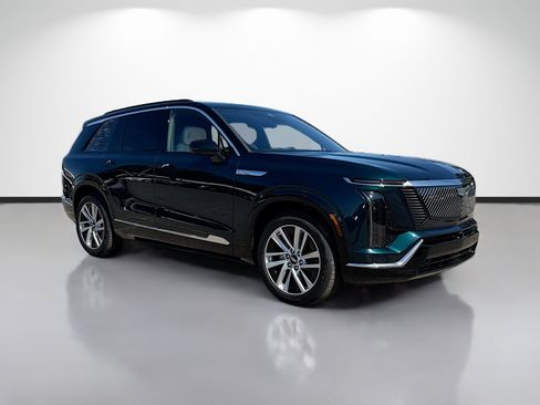 Used 2026 Cadillac Vistiq Luxury image 1