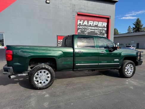 Used 2015 Chevrolet Silverado 2500 High Country w/ Duramax Plus Package image 4