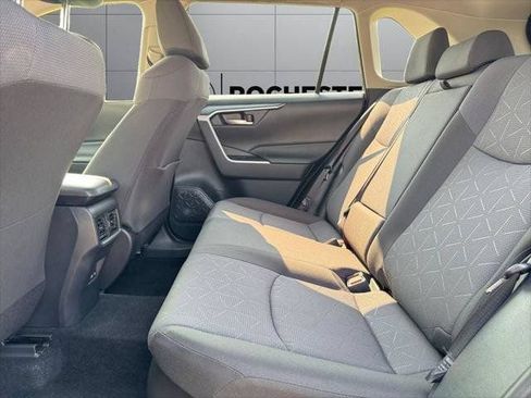 Certified 2025 Toyota RAV4 XLE AWD/4WD image 76