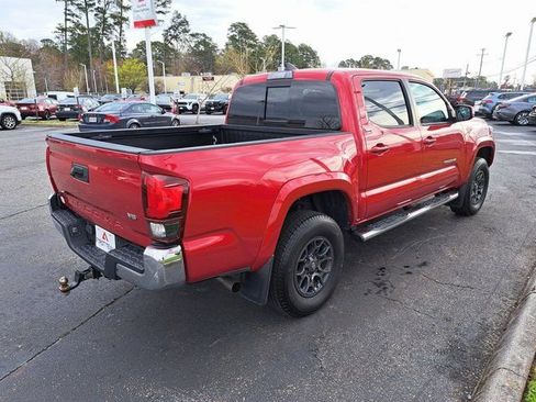 Certified 2018 Toyota Tacoma SR5 image 7