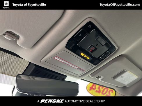 Certified 2024 Toyota Grand Highlander XLE image 27