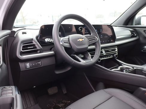 New 2026 Chevrolet Traverse LT w/ Sun and Wheel Package image 11