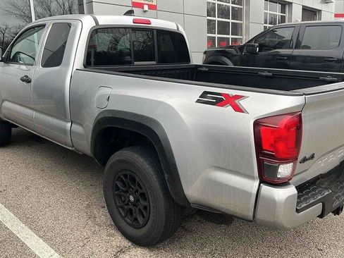 Used 2022 Toyota Tacoma SR image 6