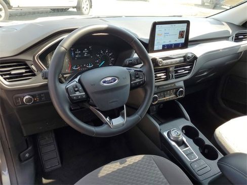 Used 2022 Ford Escape SE w/ Convenience Package image 16