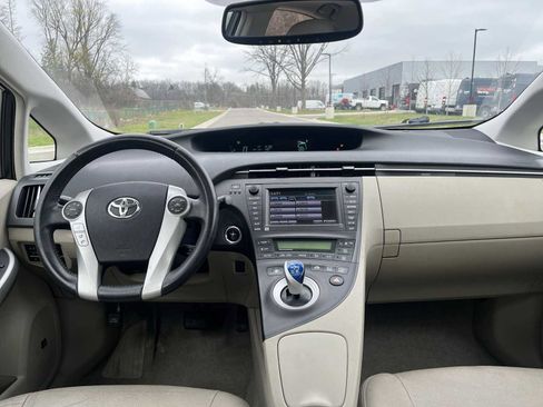 Used 2011 Toyota Prius Four w/ Solar Roof Pkg FWD image 29