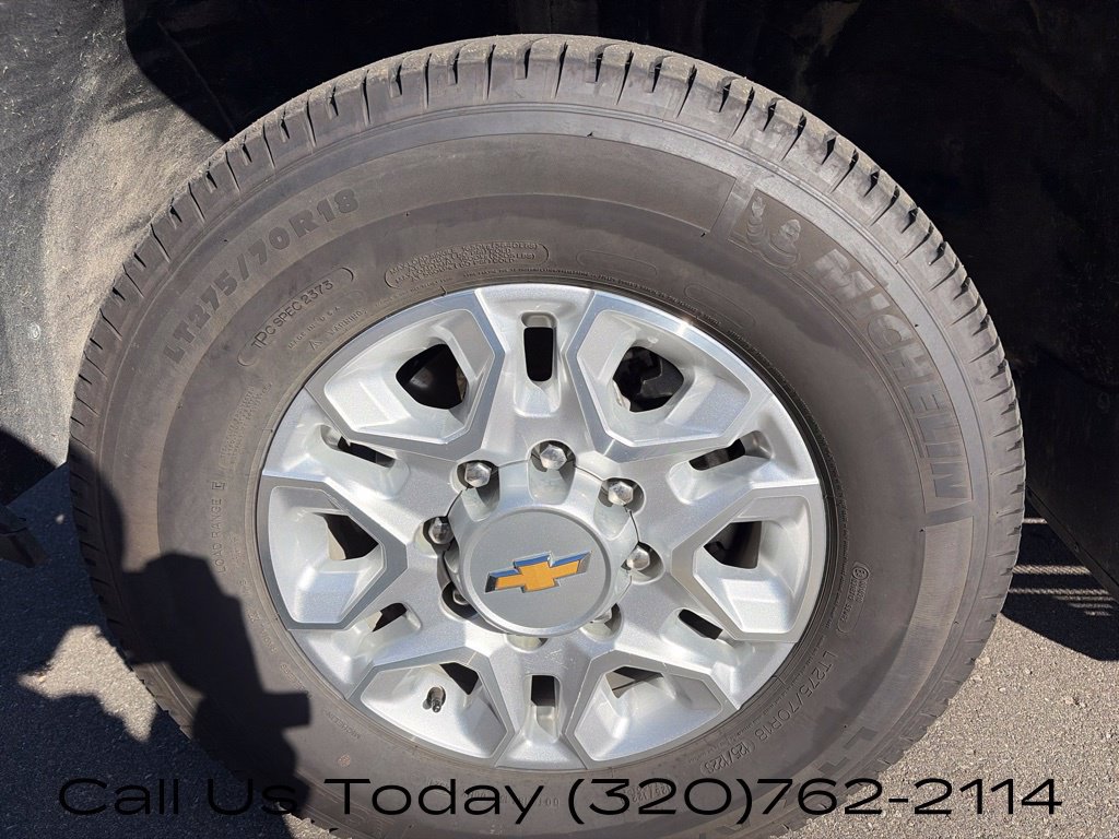 Used 2025 Chevrolet Silverado 3500 LT AWD/4WD image 11