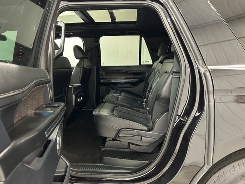 Used 2021 Ford Expedition Max Limited AWD/4WD image 29