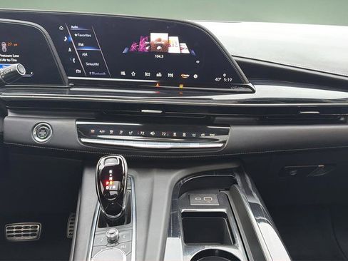 Used 2023 Cadillac Escalade V image 8