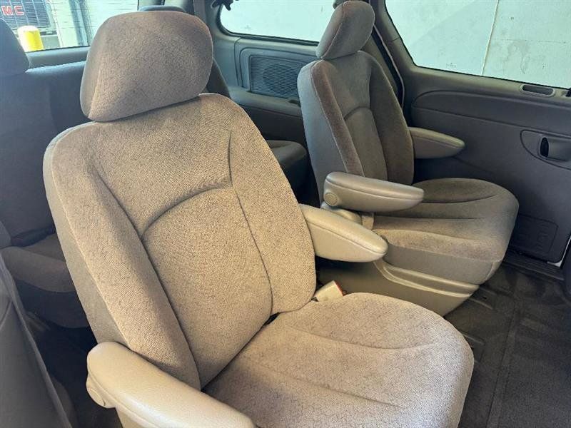 Used 2003 Dodge Caravan SE FWD image 33