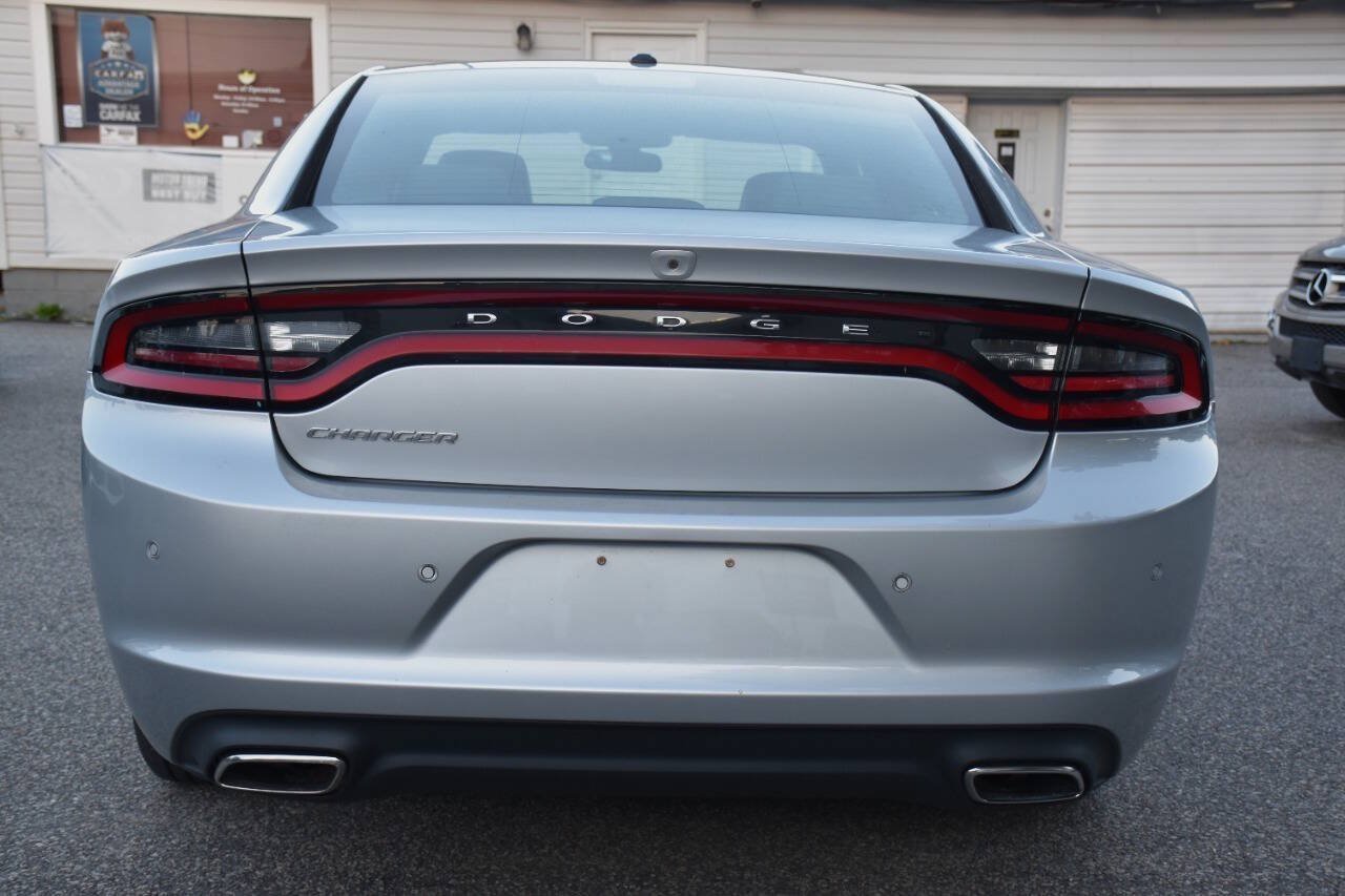 Used 2021 Dodge Charger SXT w/ Leather Interior Group RWD image 6