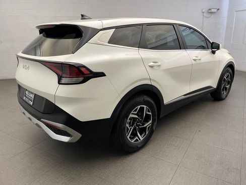 Used 2023 Kia Sportage LX FWD image 8