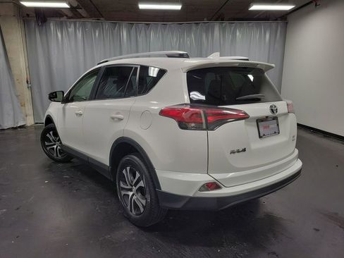 Used 2016 Toyota RAV4 LE image 6