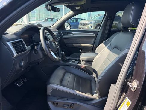 Used 2023 Volkswagen Atlas Cross Sport SEL Premium R-Line AWD/4WD image 11