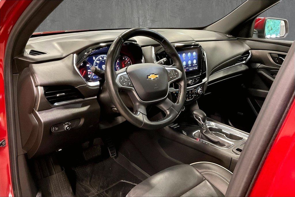 Used 2023 Chevrolet Traverse Premier AWD/4WD image 18