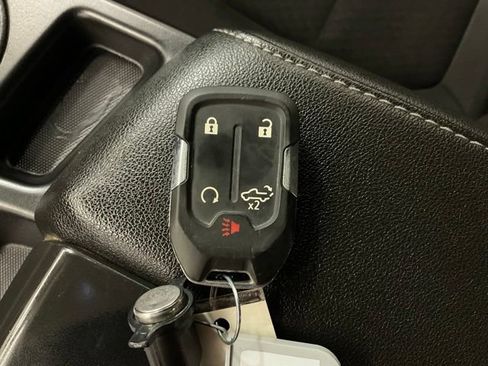 Used 2019 Chevrolet Silverado 1500 LT w/ All-Star Edition AWD/4WD image 27