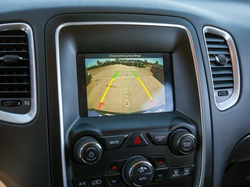 Used 2020 Dodge Durango SXT w/ 3rd Row Seating Group image 17