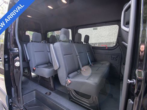 Used 2024 Mercedes-Benz Sprinter 2500 image 14
