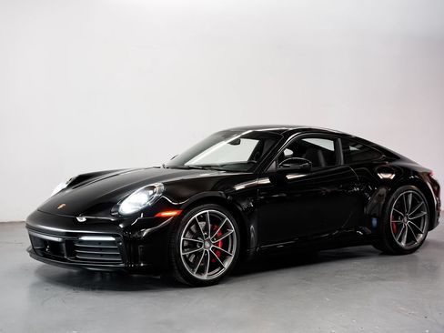 Used 2020 Porsche 911 Carrera S RWD image 6