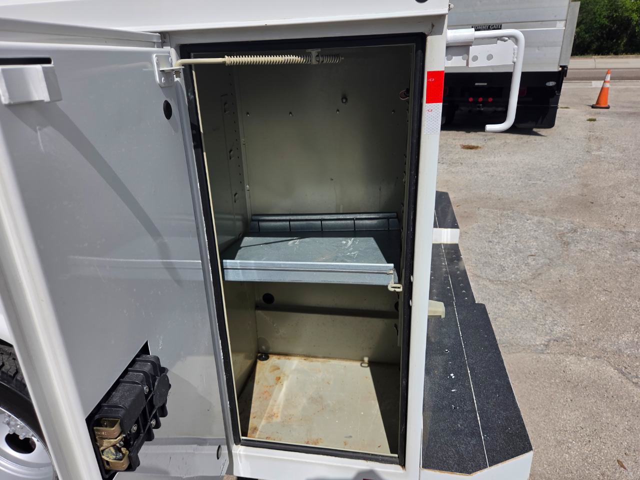 Used 2011 Ford E-350 and Econoline 350 Super Duty w/ PWR Locks & Windows Group RWD image 29