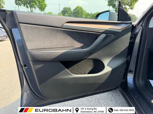 Used 2023 Tesla Model Y Long Range AWD/4WD image 8