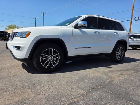 Used 2017 Jeep Grand Cherokee Limited w/ Trailer Tow Group IV AWD/4WD image 24