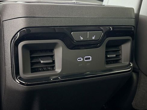 New 2026 GMC Sierra 2500 AT4X AWD/4WD image 26