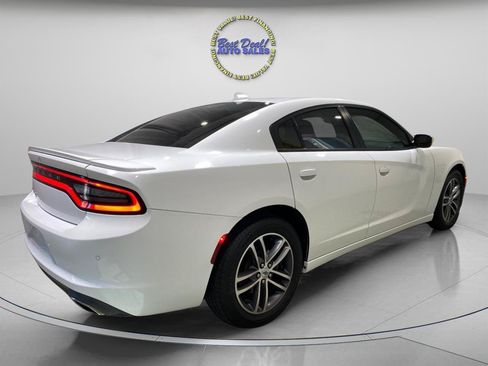 Used 2019 Dodge Charger SXT AWD/4WD image 5