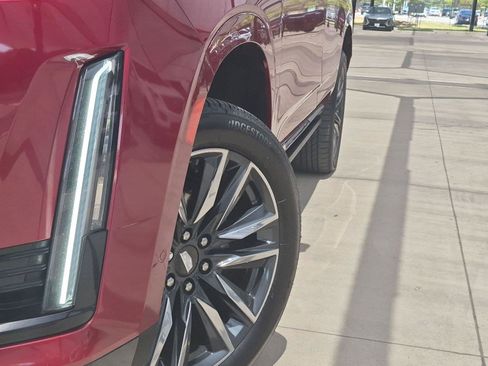 Used 2023 Cadillac Escalade Sport Platinum w/ Heavy-Duty Trailer Package AWD/4WD image 8