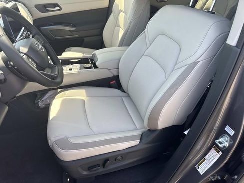 New 2026 Nissan Pathfinder SL w/ SL Premium Package AWD/4WD image 27