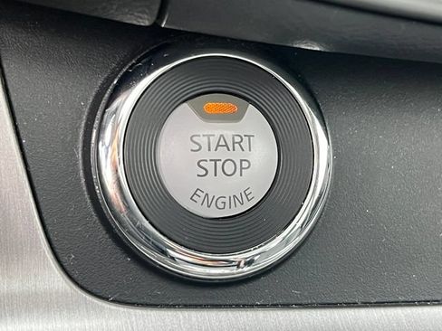 Used 2024 Nissan Murano SL AWD/4WD image 9