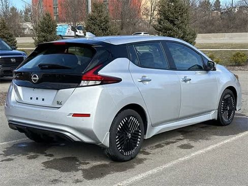 Used 2023 Nissan Leaf SV Plus image 23