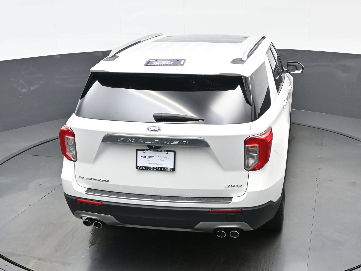 Used 2023 Ford Explorer Platinum w/ Technology Package AWD/4WD image 40