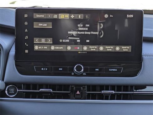 New 2025 Mitsubishi Outlander SE image 19