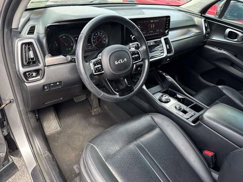 Used 2022 Kia Sorento S FWD image 21