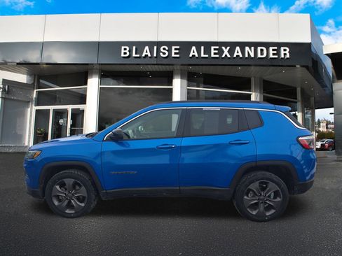 Used 2022 Jeep Compass Latitude image 7