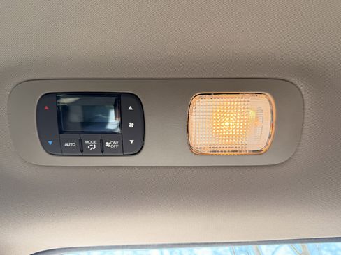 Used 2023 Honda Odyssey EX-L image 21