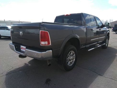 Used 2016 RAM 2500 Laramie w/ Convenience Group AWD/4WD image 5